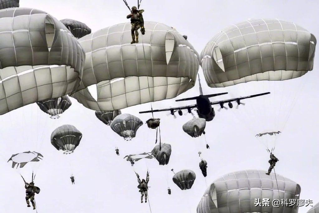 人车一体空降有多难？只有彪悍的战斗民族能做到，中美都“不敢”