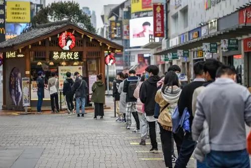 言几又败走北京，全国闭店过半