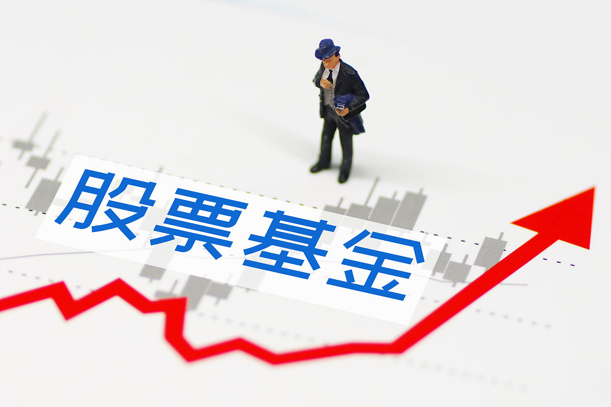 定期存款利率（国有银行三年定期存款利率3.25%），要不要存