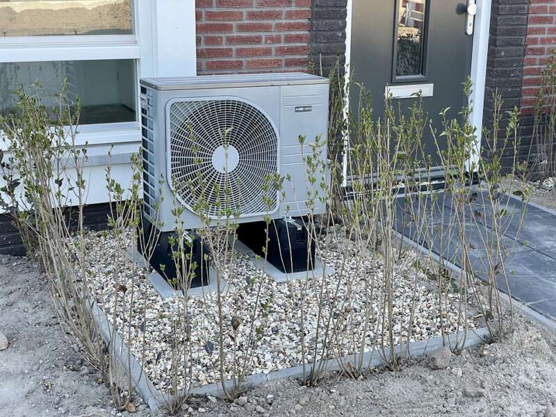 heat-pump-6209793_960_720.jpg